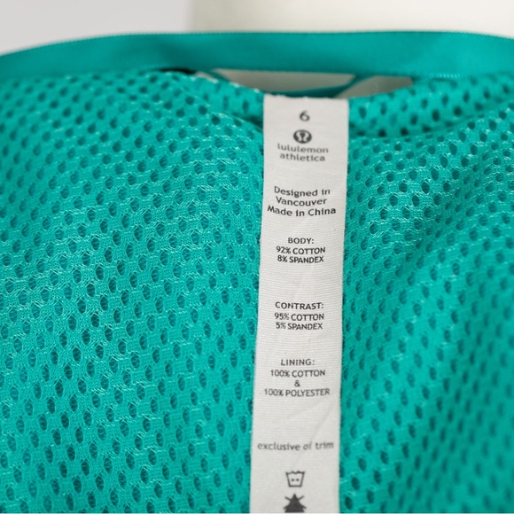SOLD!!! 
Lululemon Turquoise Zip-Up Hoodie, Size 6 (Excellent Condition) - Picture 10 of 11